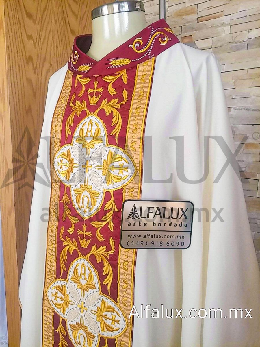 19 ORBIS ORO Rojo Quemado Cuello Bordado